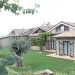 Il Casale Della Gioia B&B 멜피