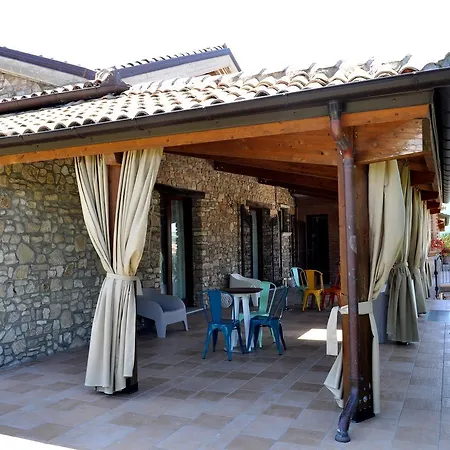 Il Casale Della Gioia לינה וארוחת בוקר