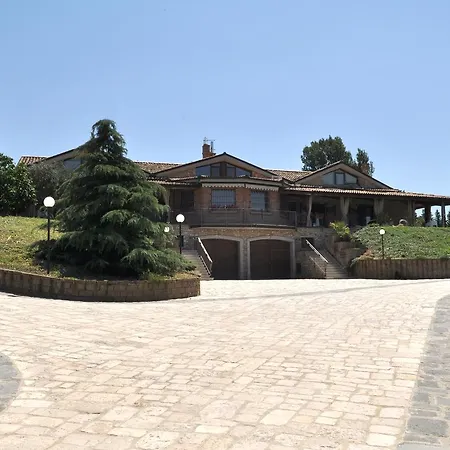 Il Casale Della Gioia לינה וארוחת בוקר 3*