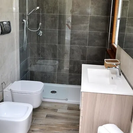 לינה וארוחת בוקר Il Casale Della Gioia מלפי